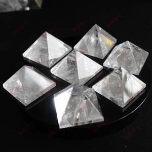 Hovedbilde Bergkrystall Pyramide 45x45mm
