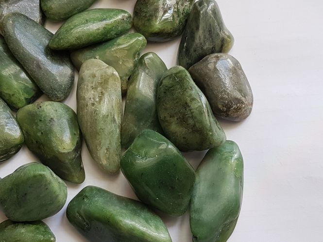Hovedbilde jade - Nefritt Canadisk M