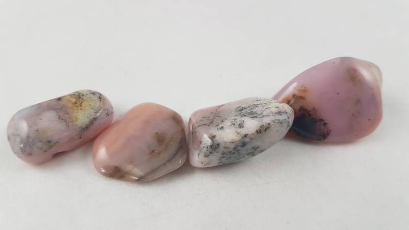 opal - rosa M